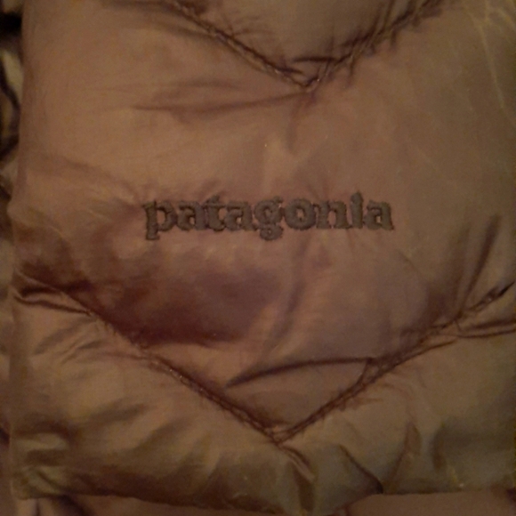 Patagonia Mid-Length Down Jacket - Picture 4 of 5